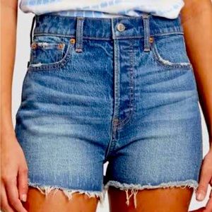 GAP Cheeky High Rise Short